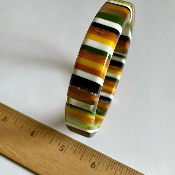 Vintage Striped Resin Bangle Bracelet - Picture 7 of 8